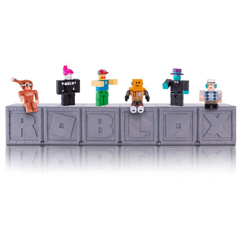 Roblox Assorted Mystery Figure - roblox mystery figure assorted