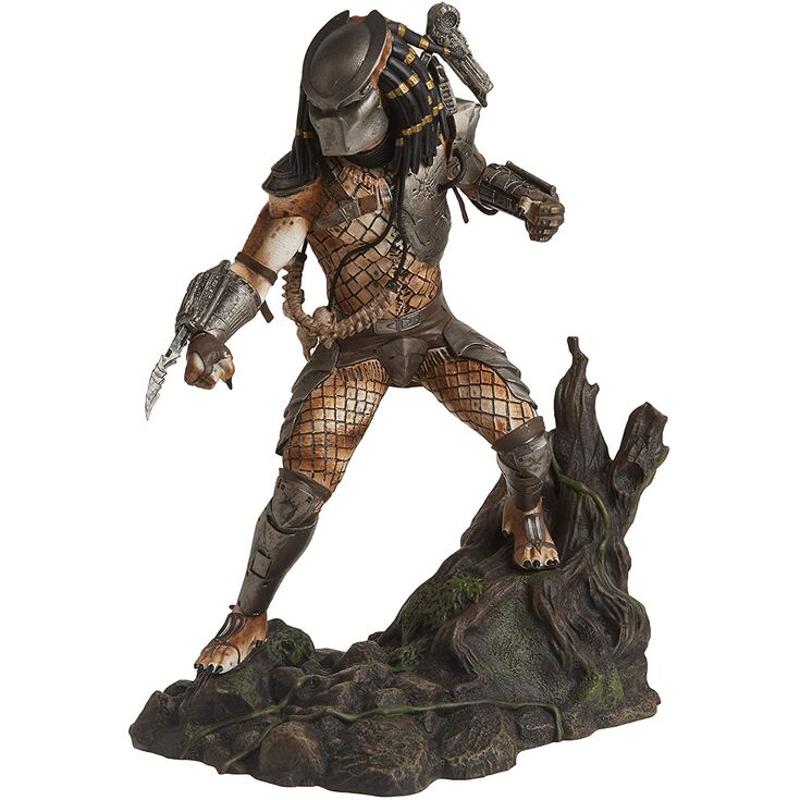 gallery diorama predator