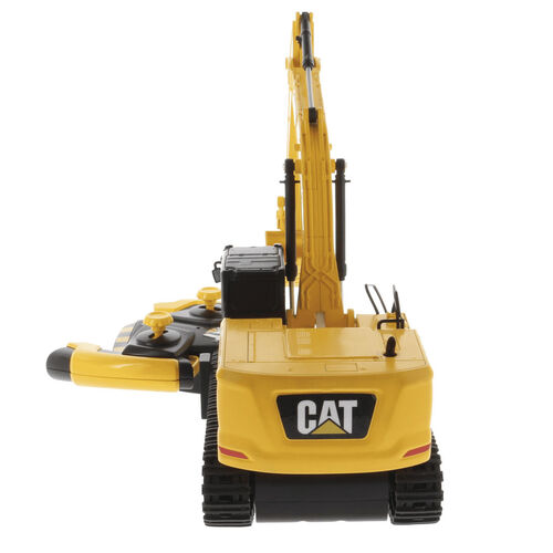 Excavator radio controlled