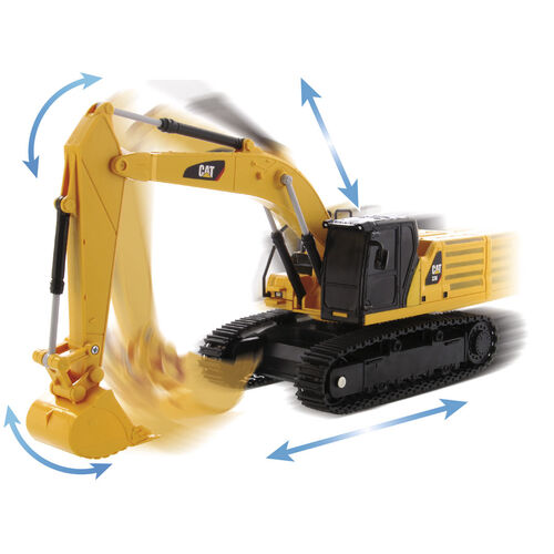 Excavator radio controlled