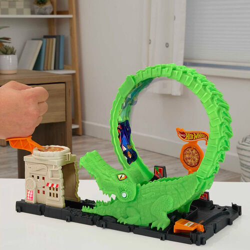 Hot Wheels City Gator Loop Attack