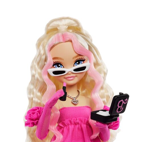 Barbie Dream Besties Malibu doll