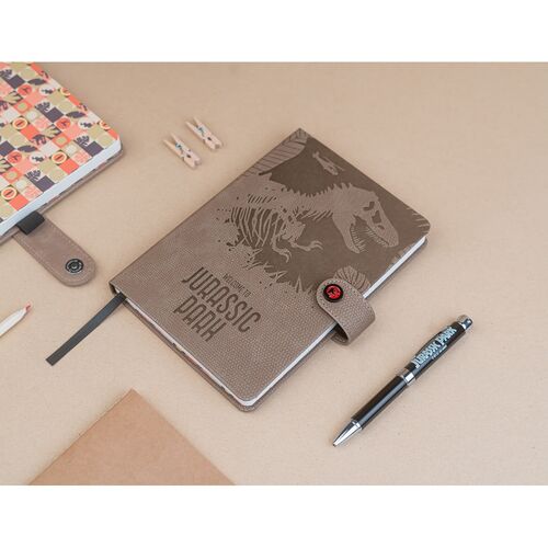 Cuaderno A5 premium + boligrafo proyector Jurassic Park