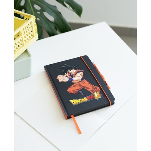 Cuaderno A5 premium + boligrafo proyector Dragon Ball Super