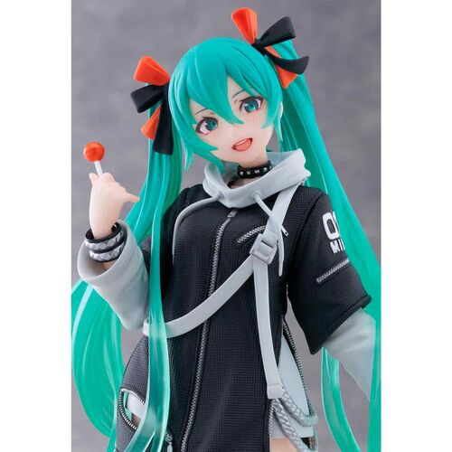 Hatsune Miku - Hatsune Miku Fashion Punk Version. figure 18cm