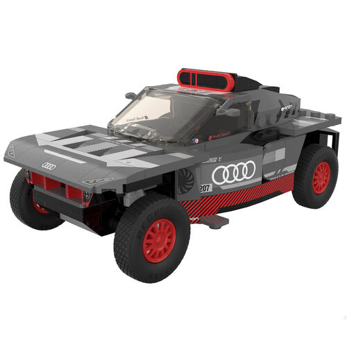 Audi RS Q e-tron assembly car