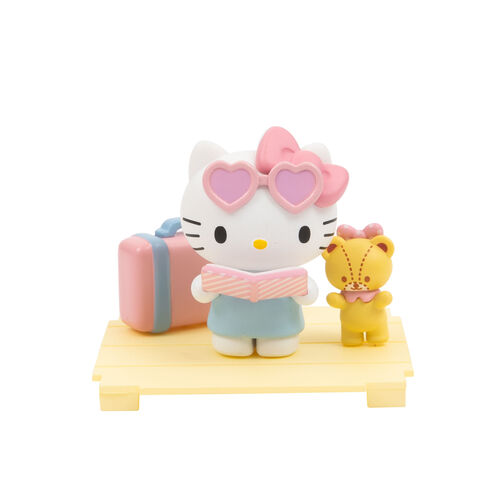 Hello Kitty Sweetheart Playmates assorted surprise figure